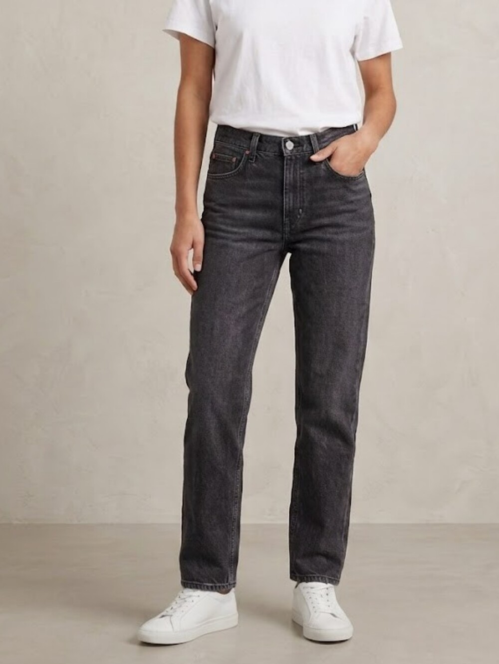 NWT Sunday Best Zola Denim Washed Black Size 24 High Rise Mom Jeans 28L Aritzia